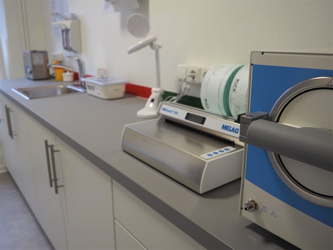 Sterile Arbeitsgeräte in der podologischen Praxis.